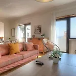 Studio Fuer 20 Personen In Lissabon, Regio De Lisboa Costa De Lisboa