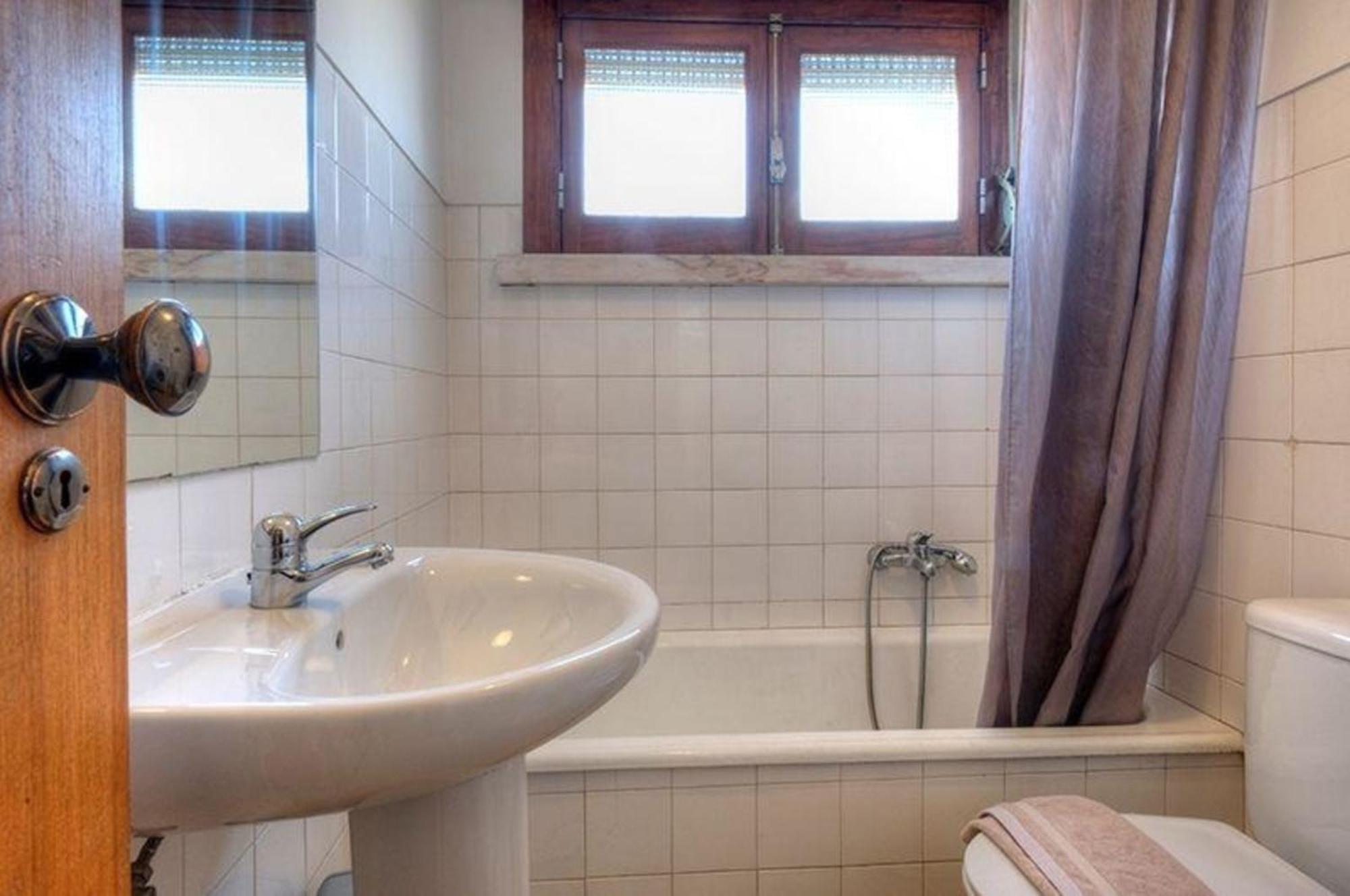Apartamento Fuer 20 Personen In Lissabon, Regio De Costa De