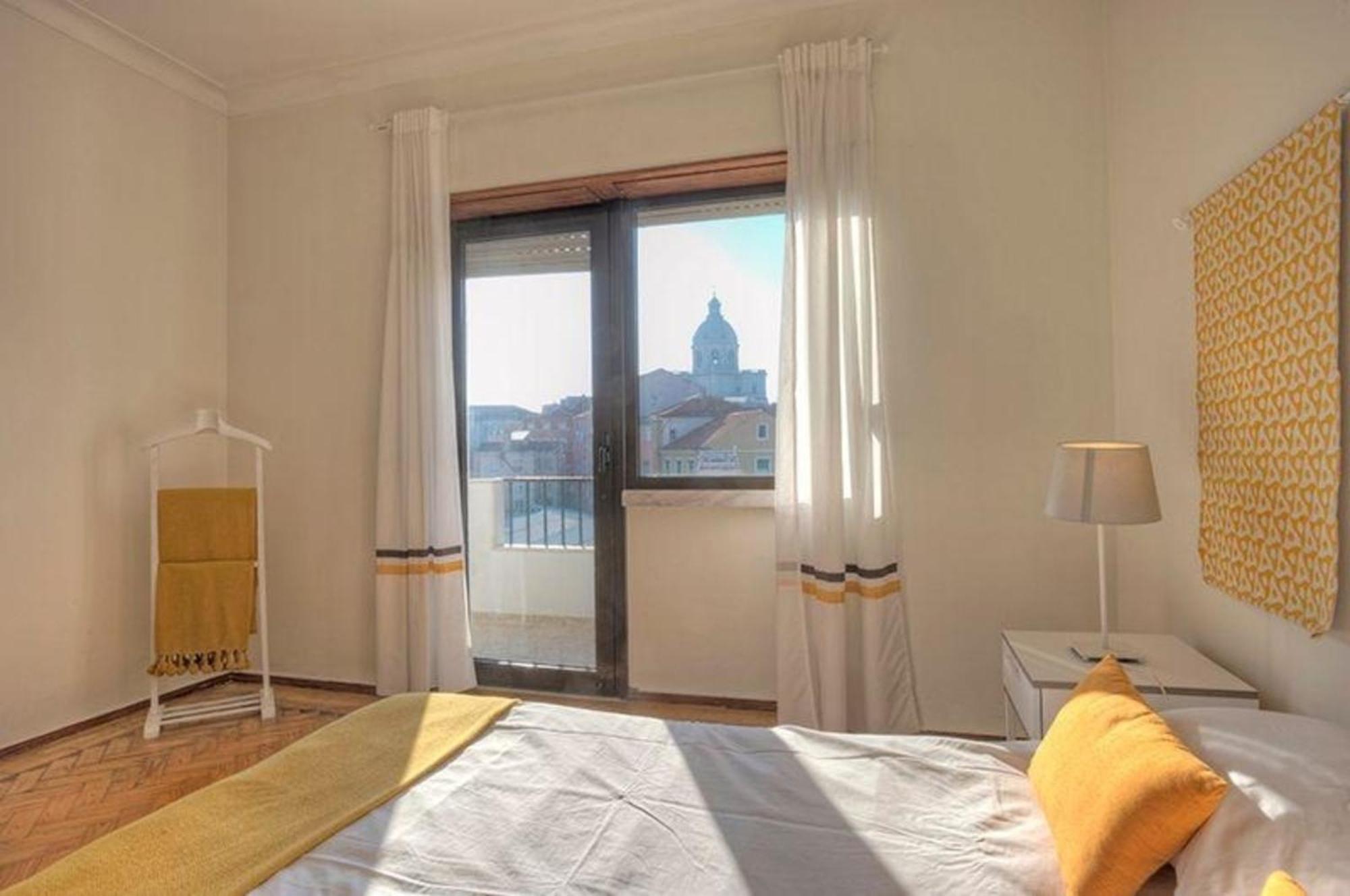 Apartamento Fuer 20 Personen In Lissabon, Regio De Costa De Lisboa