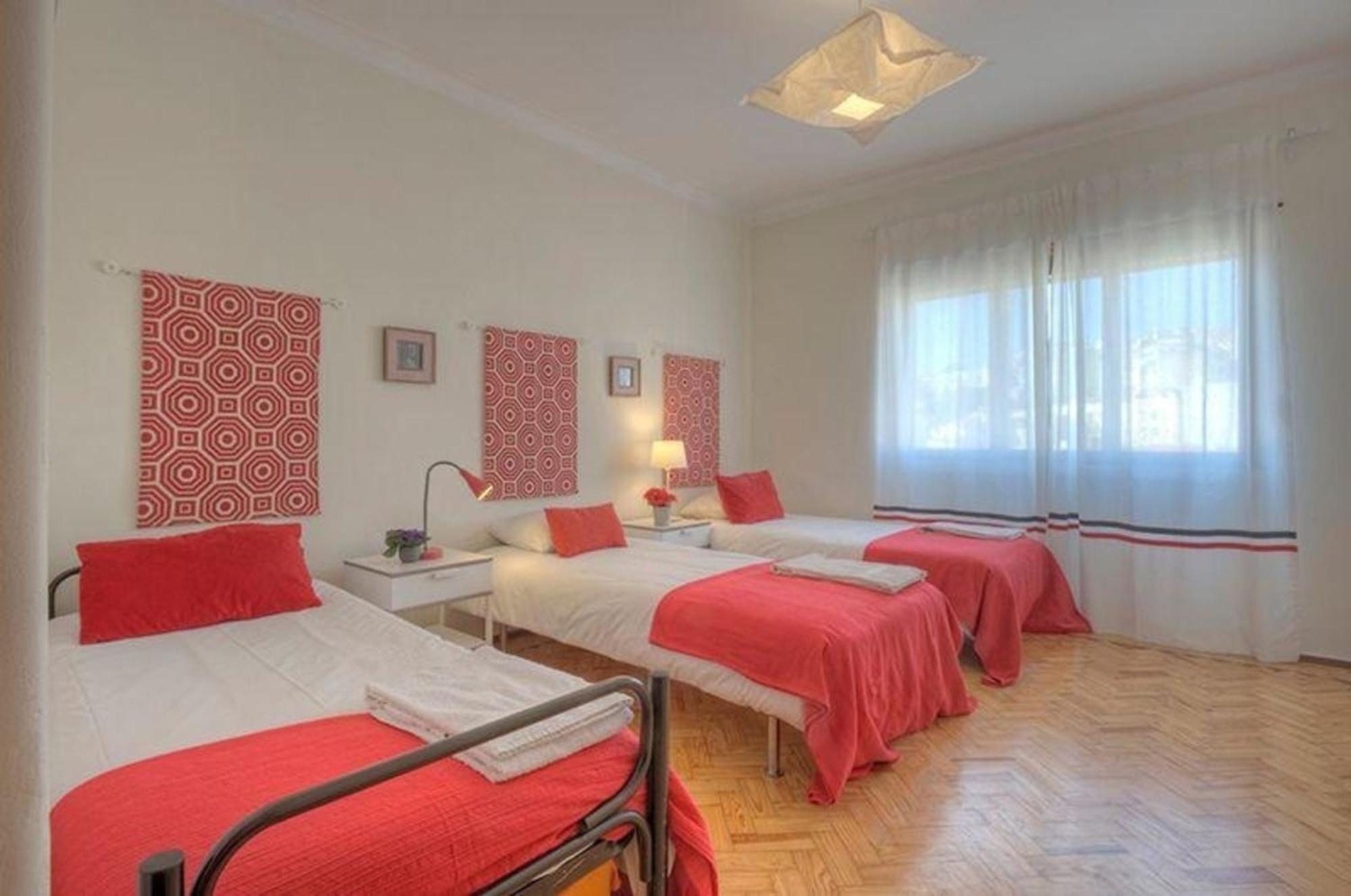 Apartamento Fuer 20 Personen In Lissabon, Regio De Costa De Lisboa